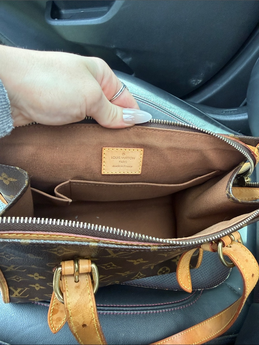 Louis Vuitton Monogram Shoulder Tote in Brown and Tan - Picture 4 of 8